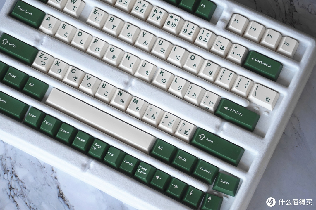 这套键帽顶三把ikbc？—GMK Camping R2二色键帽开箱体验