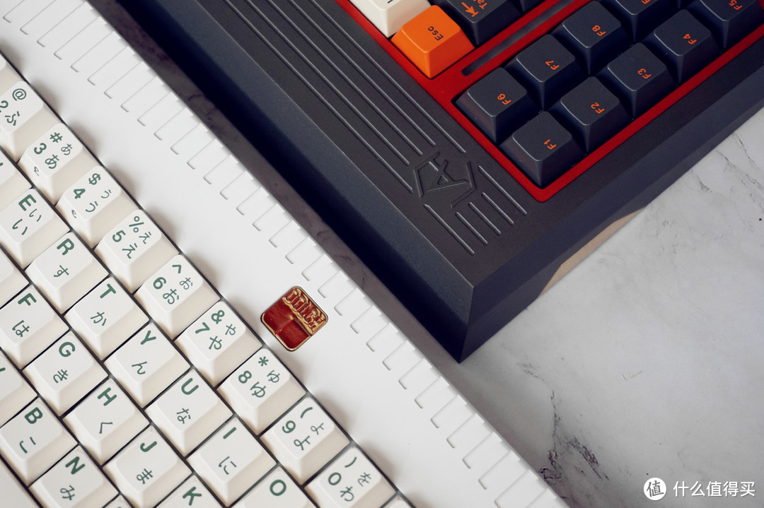 这套键帽顶三把ikbc？—GMK Camping R2二色键帽开箱体验