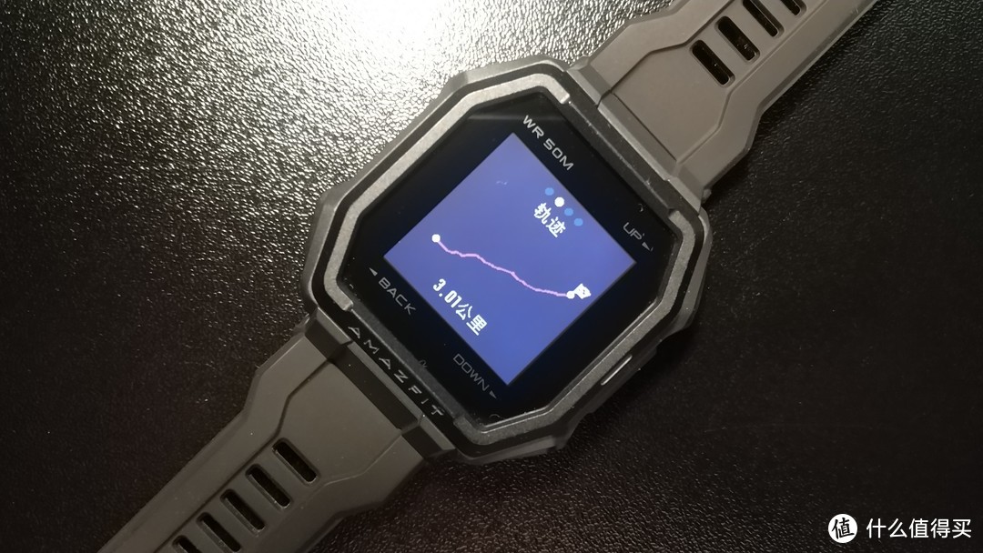 AMAZFIT上新的户外智能运动手表怎么样——Amazfit Ares黑色款小晒