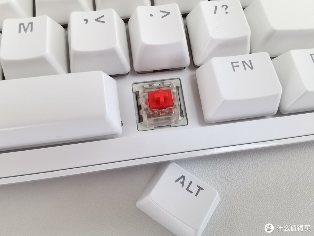 百元机械键盘新体验，雷柏MT710红轴设计，工作游戏两不误