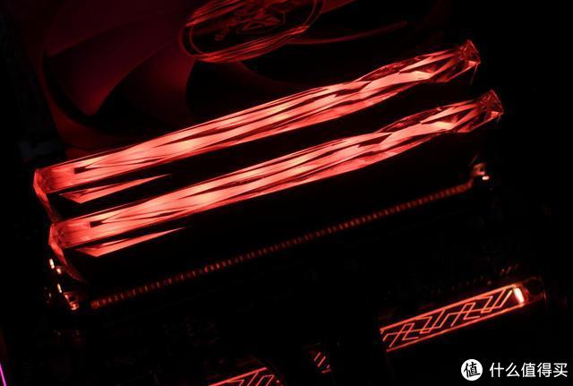 影驰星曜DDR4 3600内存评测：玩灯、玩超频，看哪样适合你？