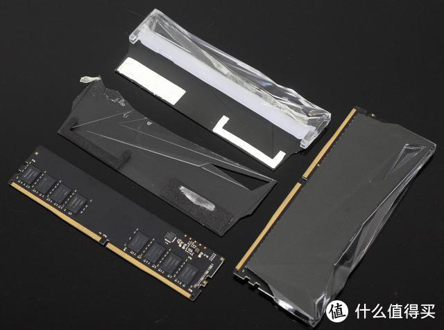 影驰星曜DDR4 3600内存评测：玩灯、玩超频，看哪样适合你？