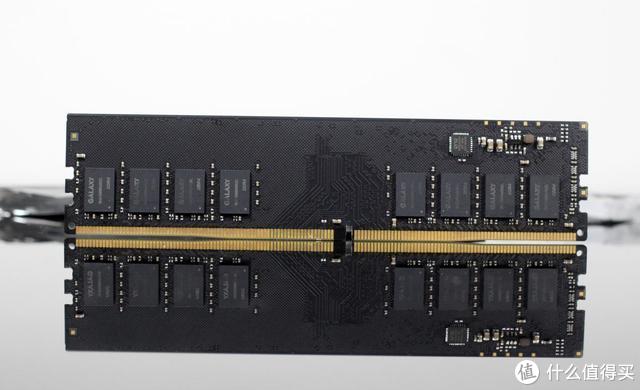 影驰星曜DDR4 3600内存评测：玩灯、玩超频，看哪样适合你？