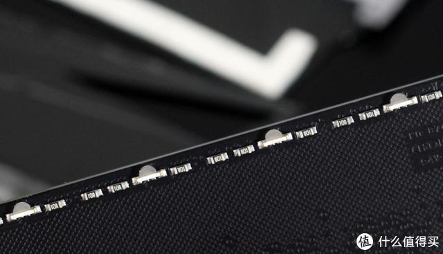影驰星曜DDR4 3600内存评测：玩灯、玩超频，看哪样适合你？