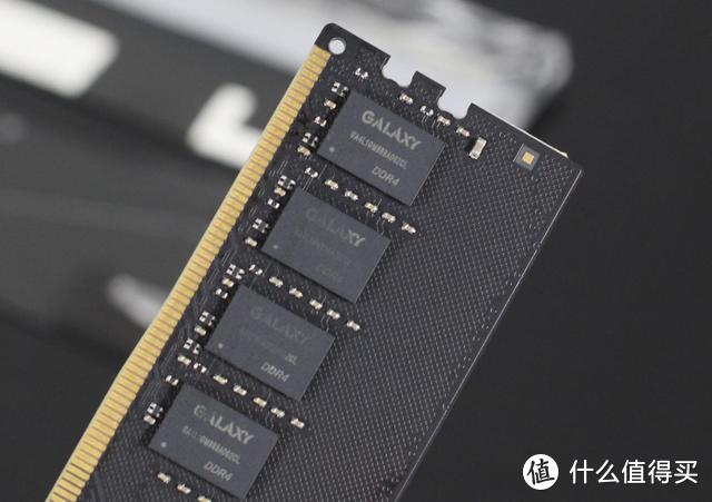 影驰星曜DDR4 3600内存评测：玩灯、玩超频，看哪样适合你？