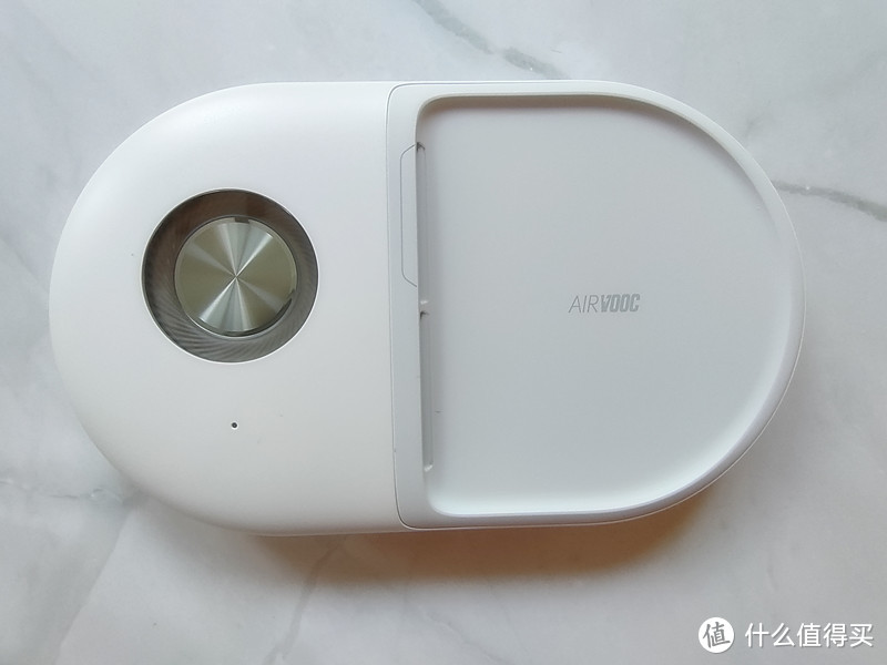 帮朋友OnePlus 8 Pro配个无线充电板，OPPO AirVOOC 40W无线闪充板开箱