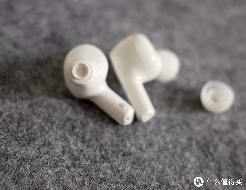 续航超强的荣耀亲选 Earbuds X1 无线耳机