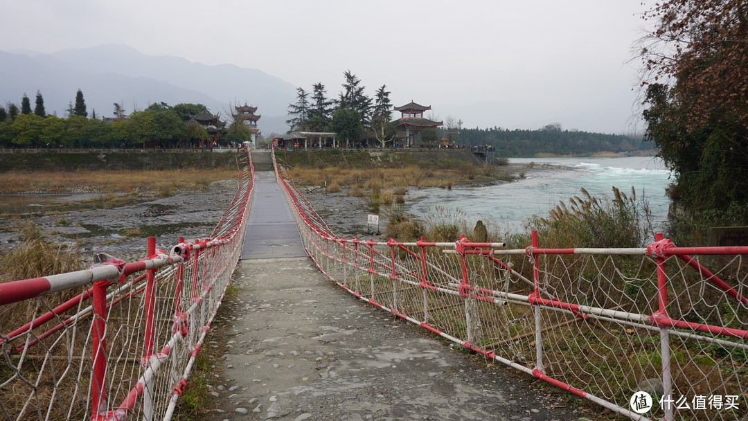 忘不了那碧绿的岷江---四川成都都江堰景区游记