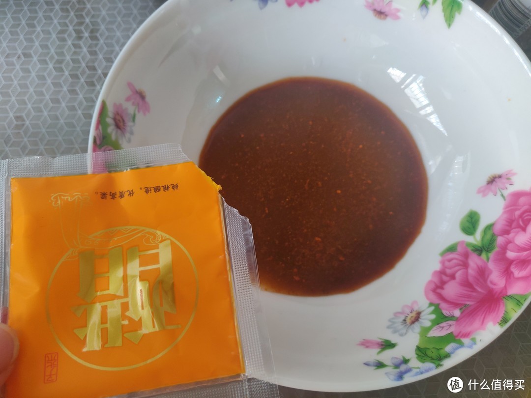 夏日美食少不了吃“又爱又恨”的螺蛳粉，牙口好是关键，【亲测】好吃、好用......