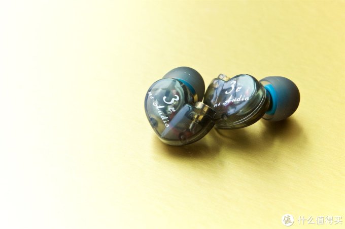 JDHIFI 篇一:千元以内值得剁的HIFI耳机