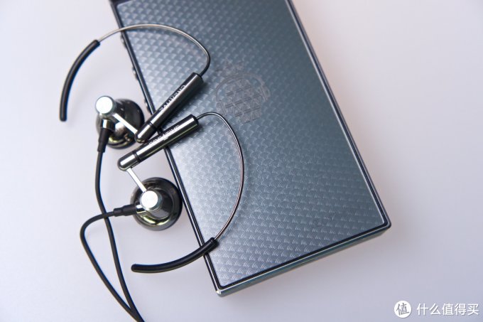 JDHIFI 篇一:千元以内值得剁的HIFI耳机