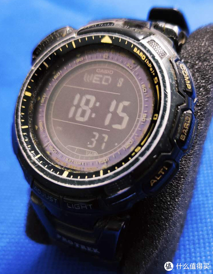 历经沧桑的卡西欧protrek110y黑盘