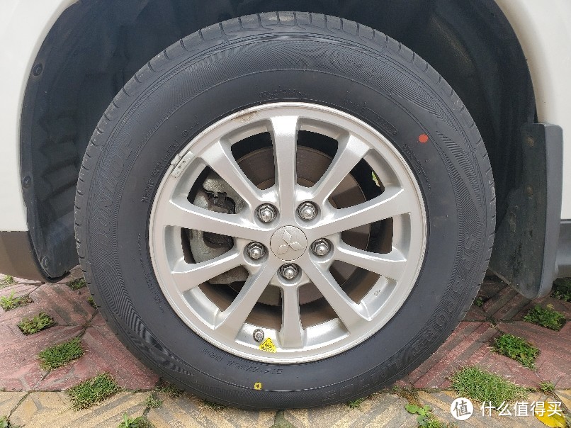 798元更换两条途虎邓禄普轮胎LM705 215/65R16 开箱