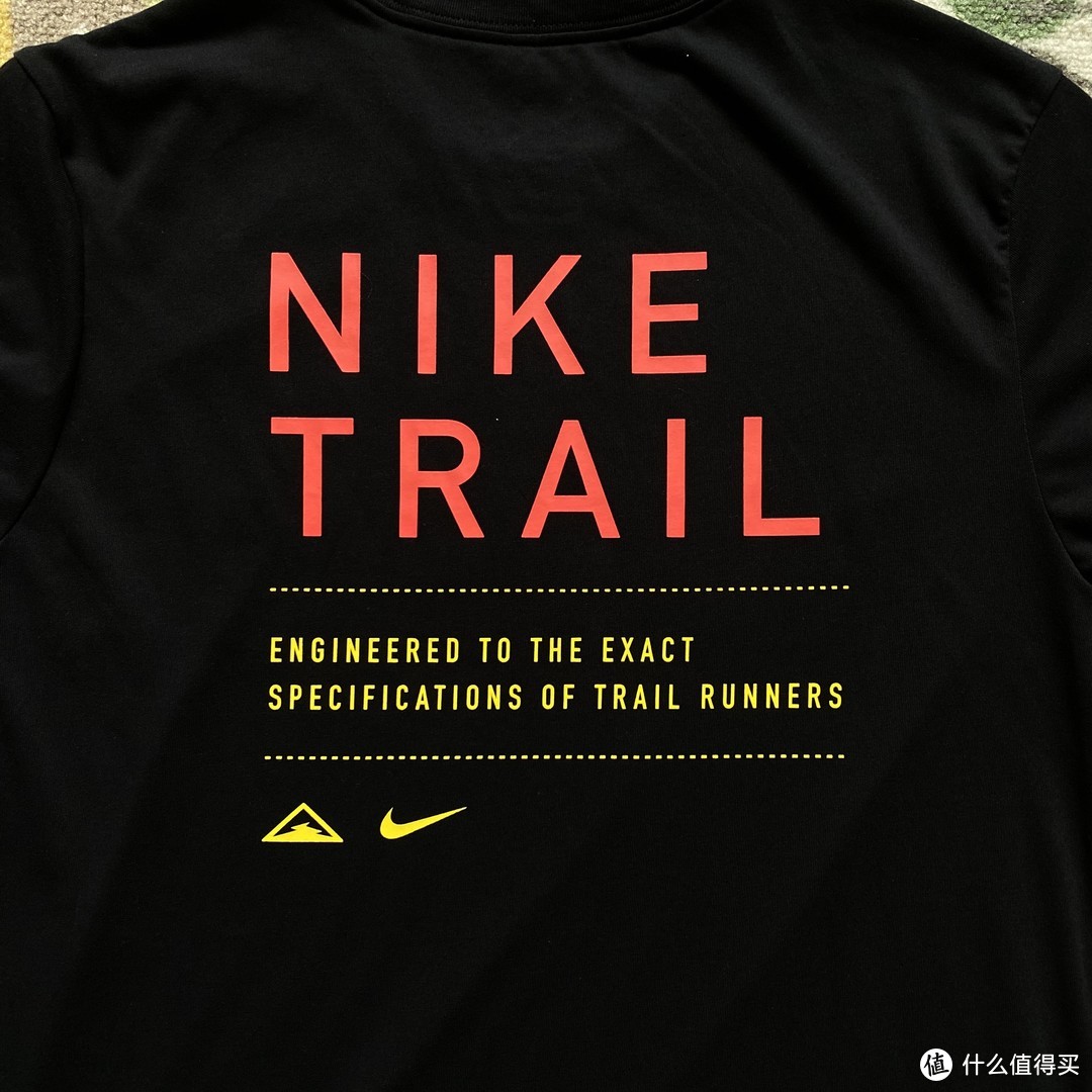 NIKE DRI-FIT TRAIL速干T恤