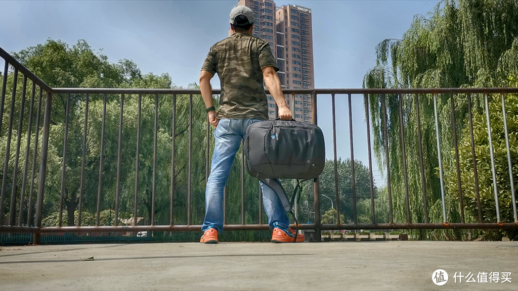 兼具行李箱和背包功能，Deuter AViANT CARRY ON PRO 36体验