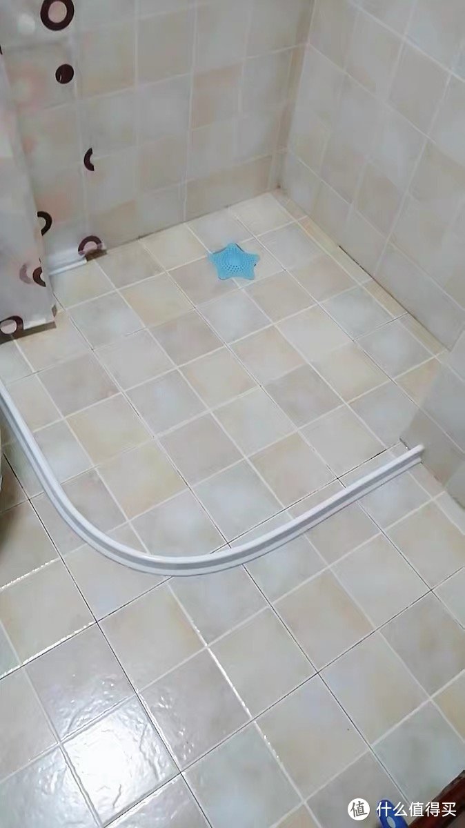 【最低十元起】浴室干湿分离轻松改造 几件好物让你轻松软隔断