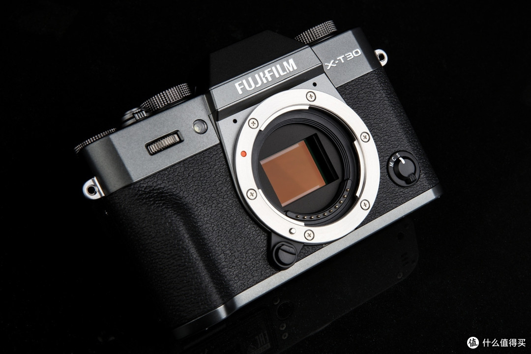 性能与颜值兼顾 富士高性价比无反相机推荐