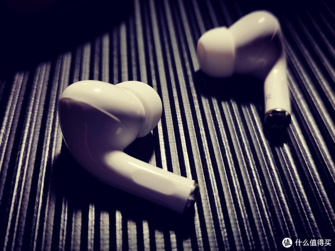 吸引耳膜 感受音乐力量 网易云定制款Music Pods