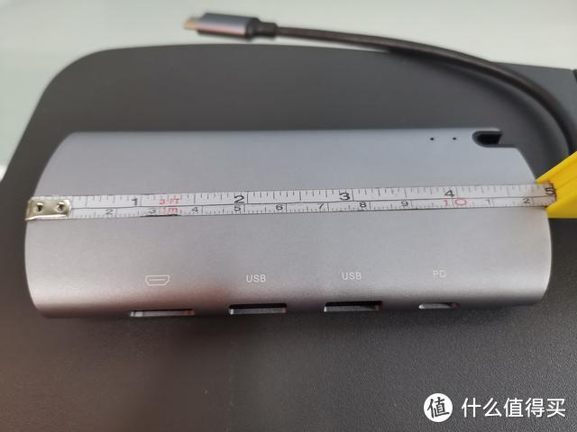 新鲜出炉MacBook扩展坞，六个接口内置固态硬盘，120G定价343元