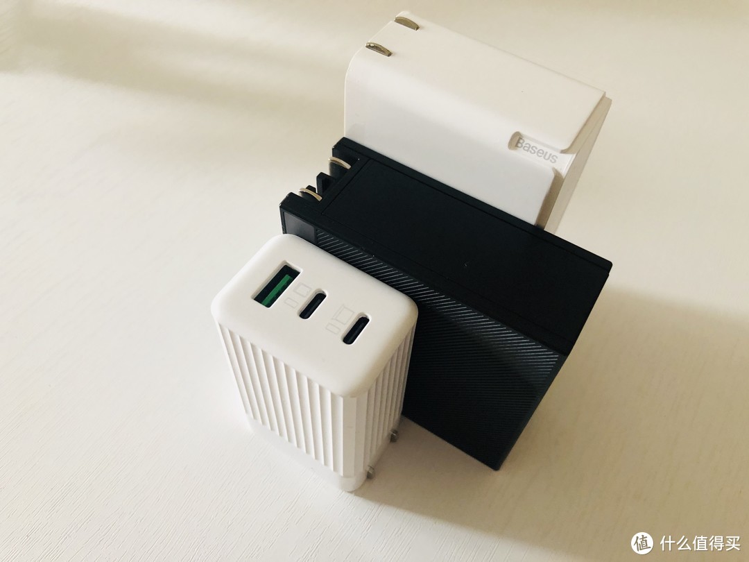 闪极100w 3C1A 氮化镓充电器简评