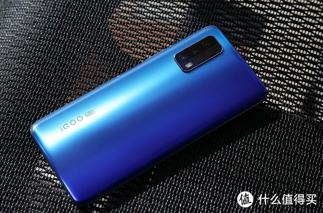 千元5G手机真的靠谱吗？vivo iQOO Z1x玩转高性能与高性价比