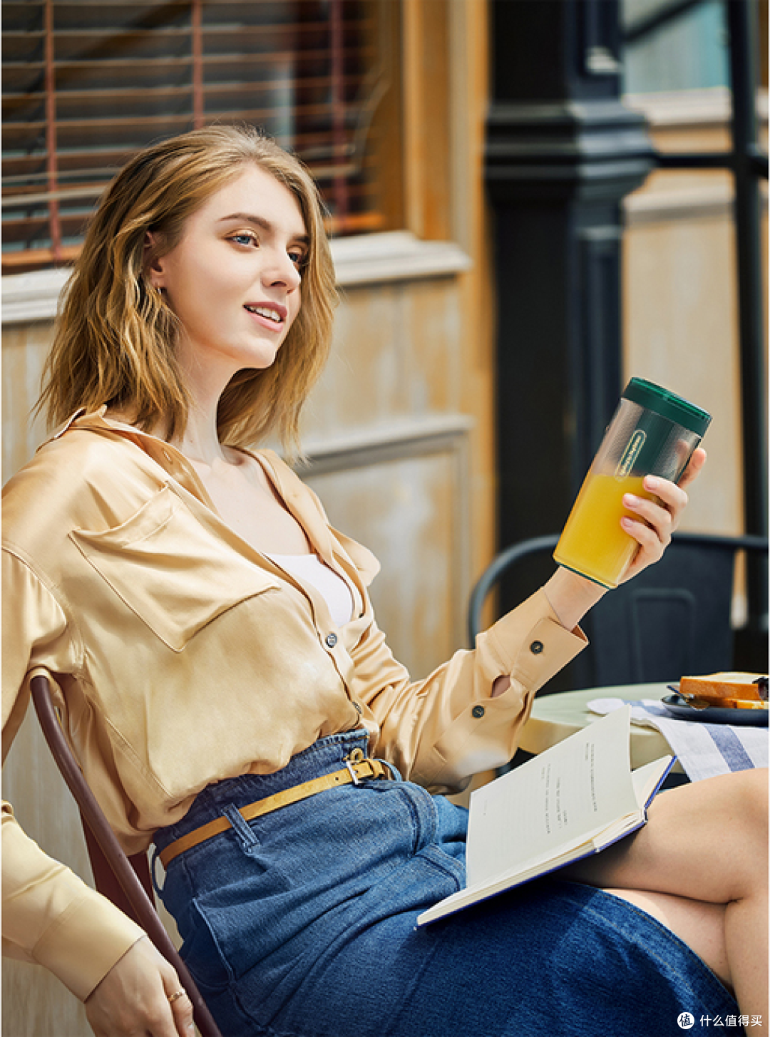 让你每天都能喝到不重样的果汁!摩飞榨汁机:一款无线充电的小型便携榨汁机