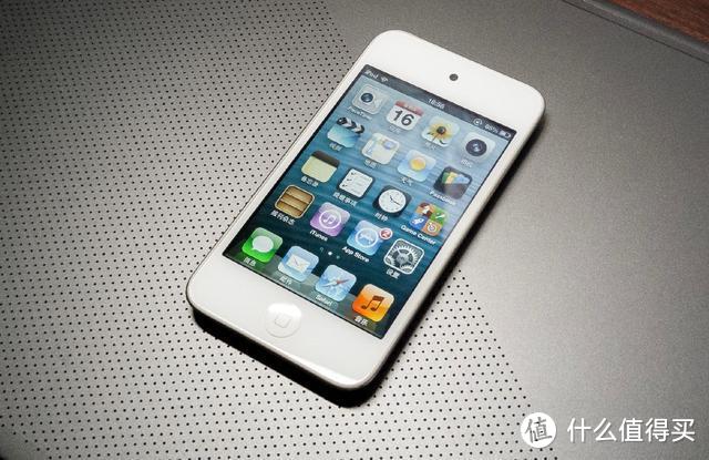 10年前的iPod Touch 4还能玩游戏！苹果就是这么牛