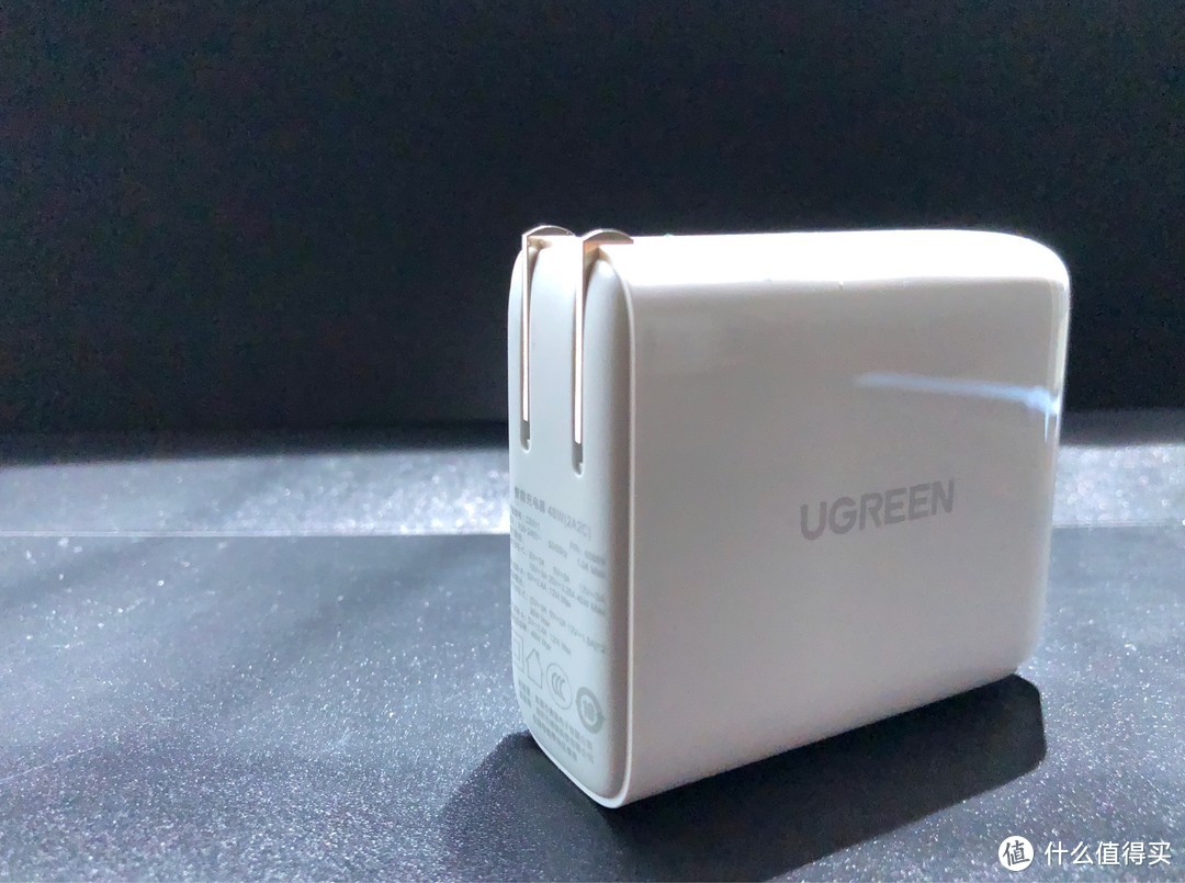 UGREEN绿联 48W智能充电器2A2C多口充电头试用评测