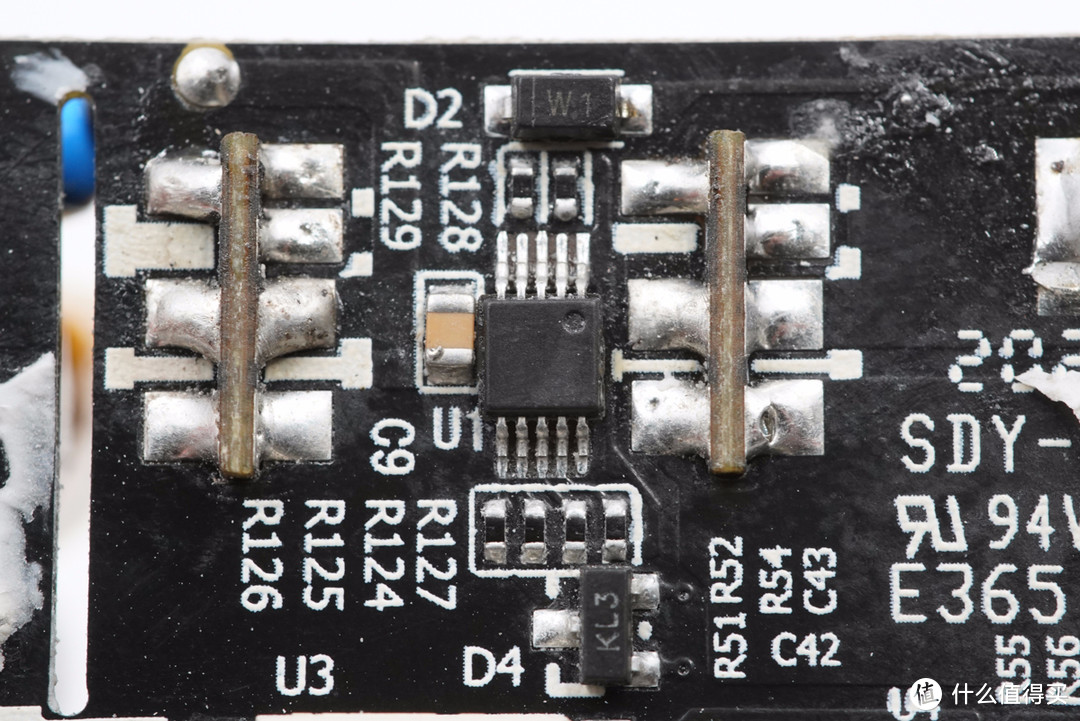 拆解报告：Baseus倍思2C1A 120W氮化镓充电器CCGAN120C