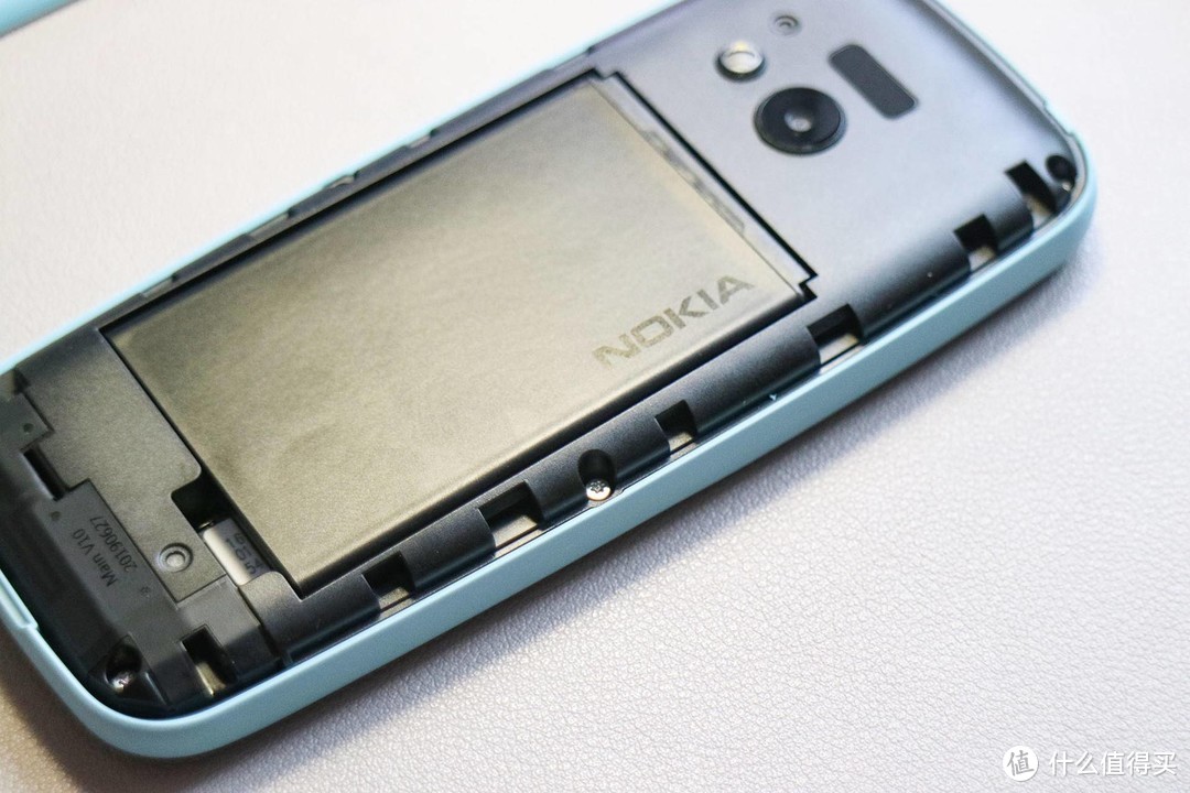 Nokia 220三网 4G功能机，来一台？