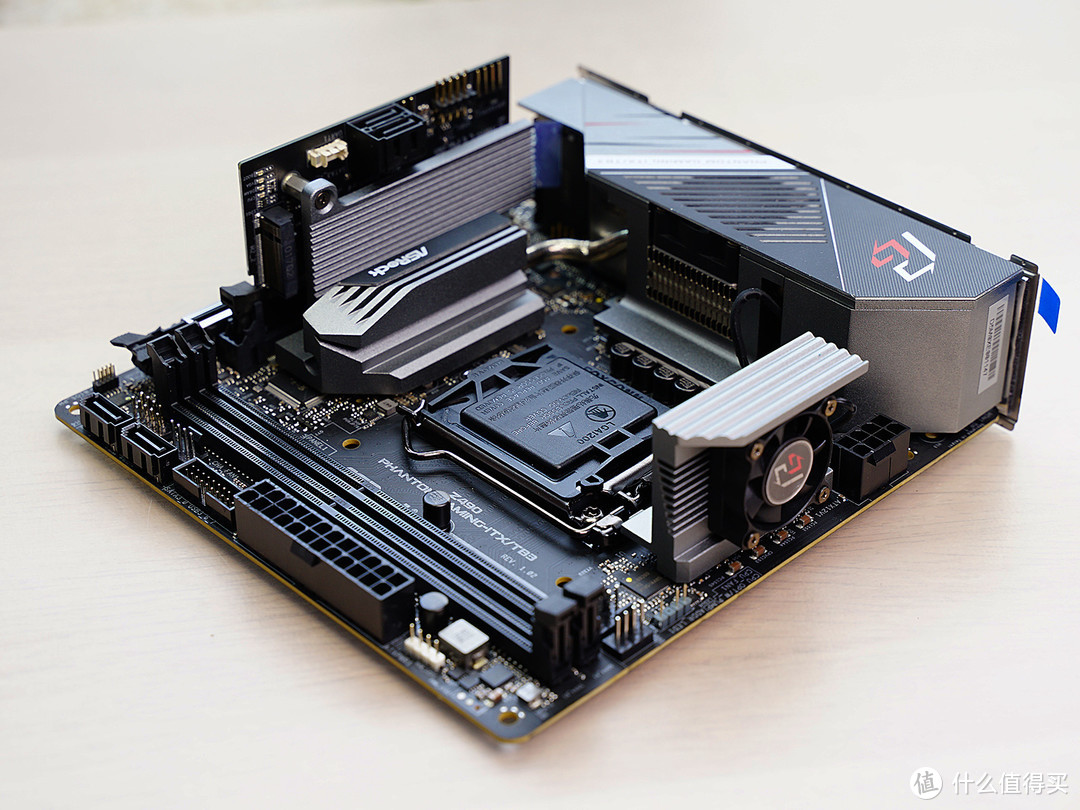 Z490 ITX主板全面分析，顺便晒晒Z490 Phantom Gaming-ITX/TB3