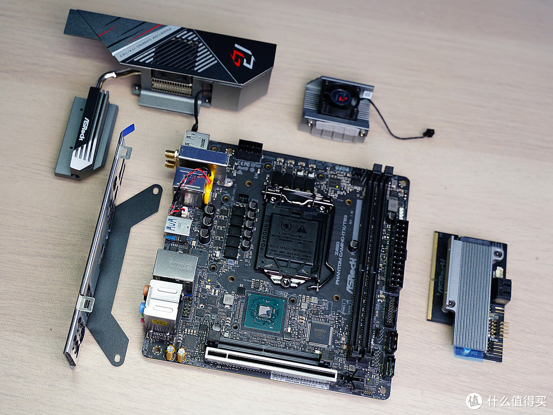 Z490 ITX主板全面分析，顺便晒晒Z490 Phantom Gaming-ITX/TB3