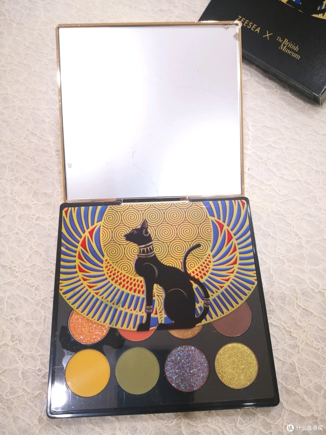 眼影盘无论外形还是内在都很美