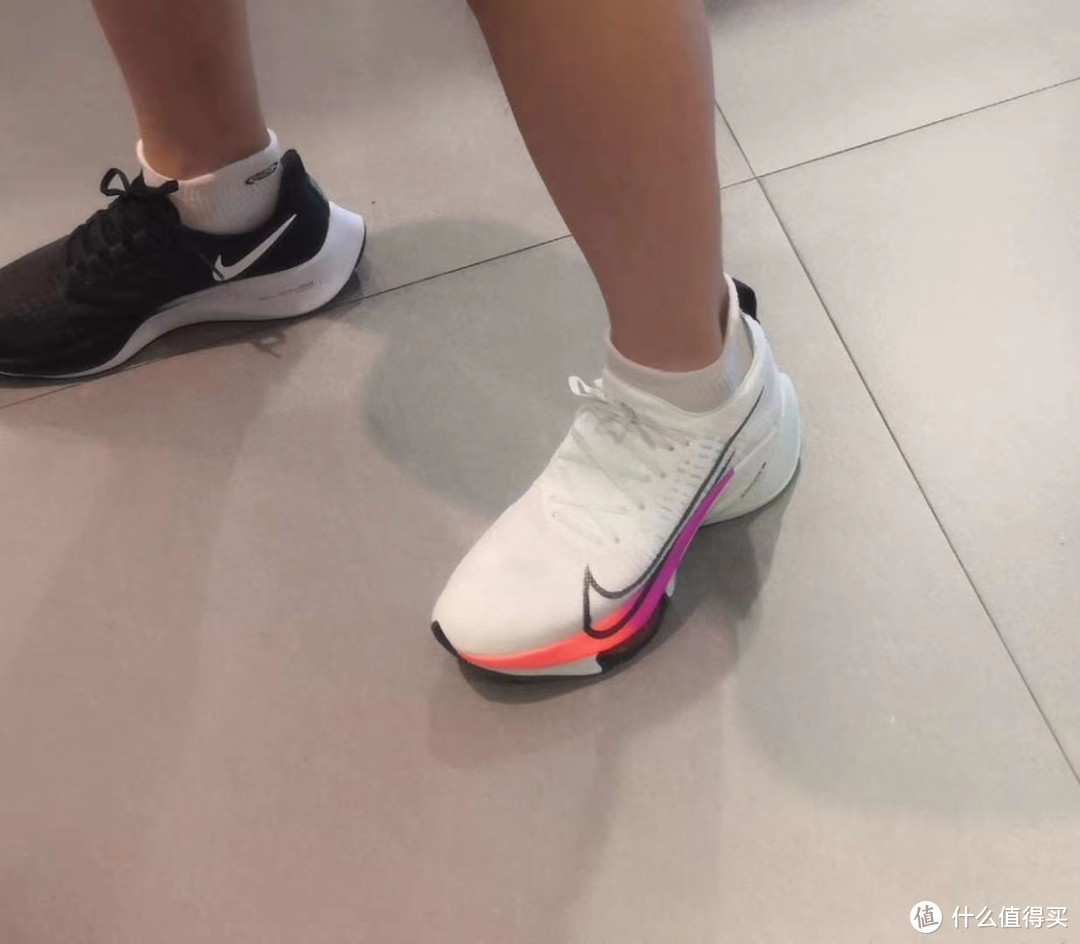 1399的次旗舰，真香——Nike tempo next%试穿体验