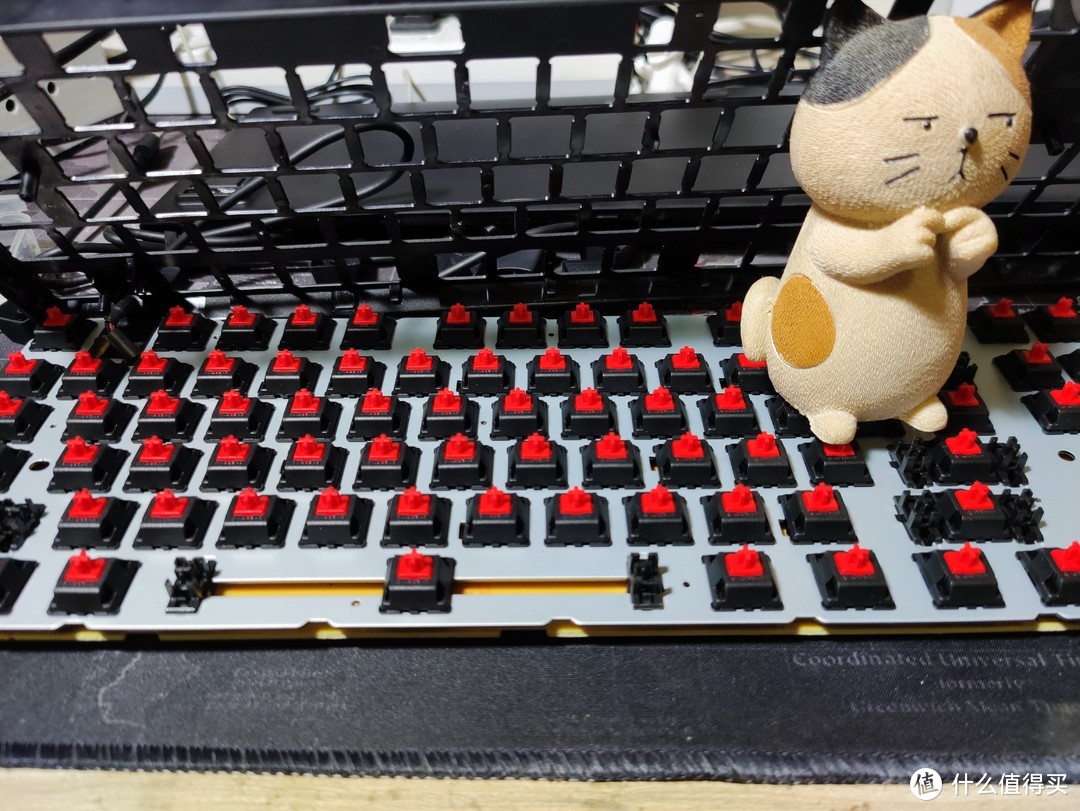 【拆机&评测】小米机械键盘104 cherry版