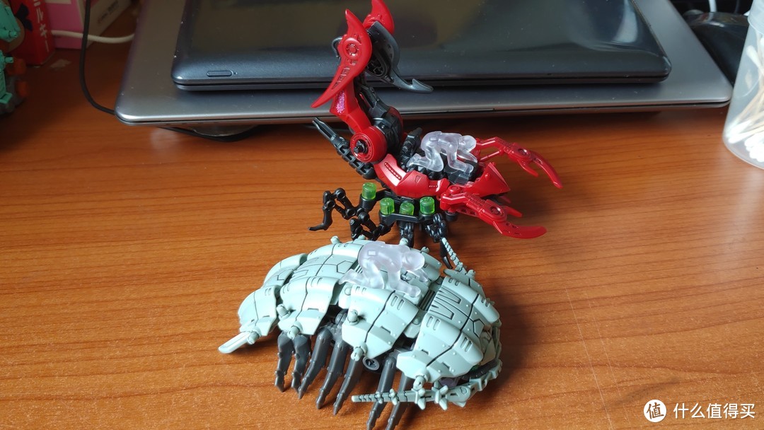 一抹炫目的红色——Zoids Wild 索斯机械兽 ZW04 红蝎兽