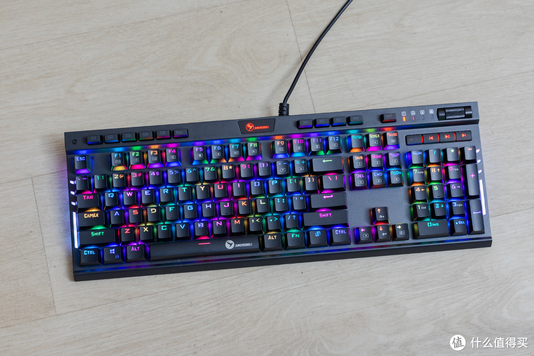 性价比超高的全能键盘——THU RGB机械键盘开箱