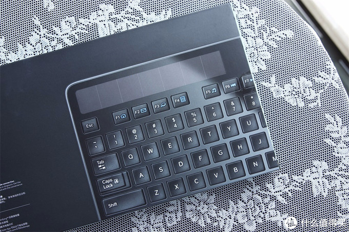 罗技K750 SOLAR超薄太阳能键盘开箱简评