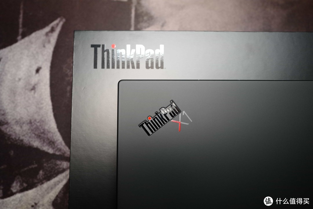 ▲ 正面的ThinkPad标志