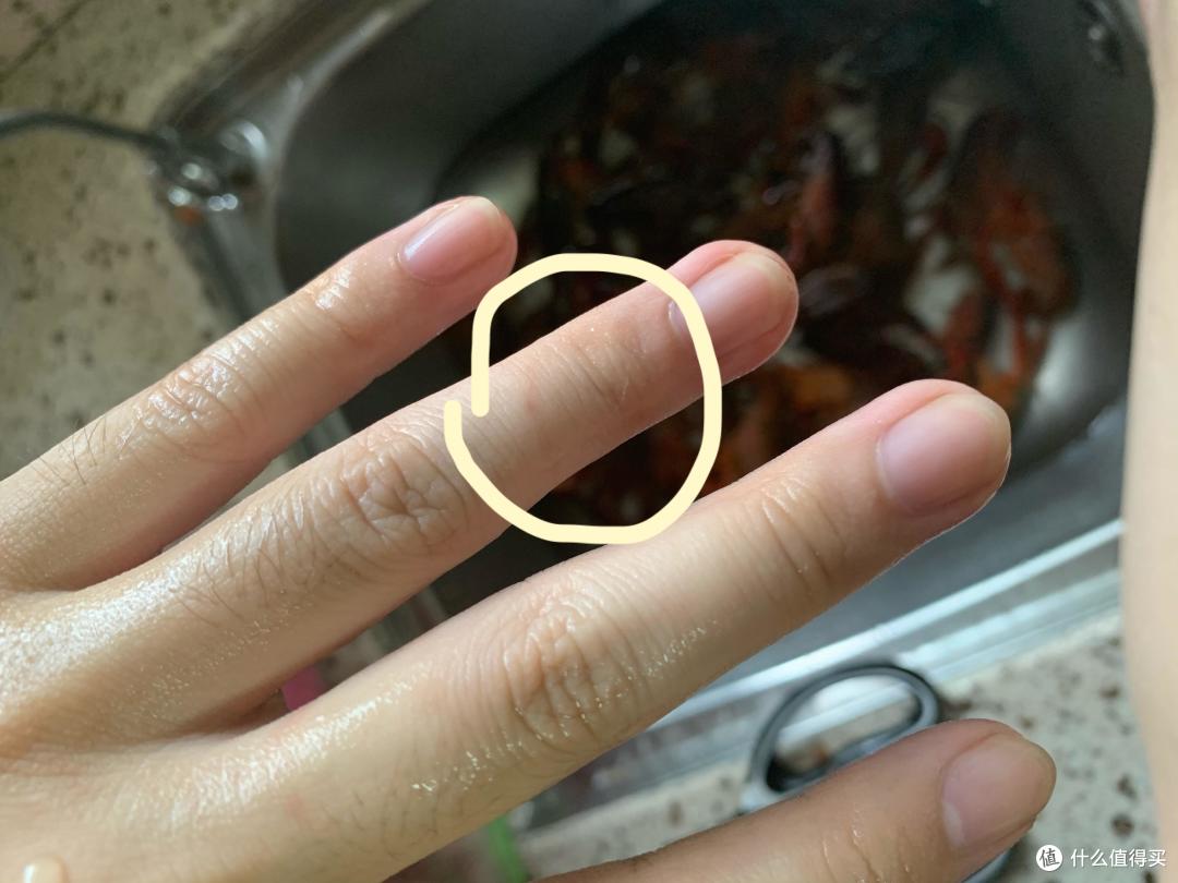 想自制小龙虾收藏这篇从选虾到处理到烹饪全方位教你如何搞定一顿夜宵