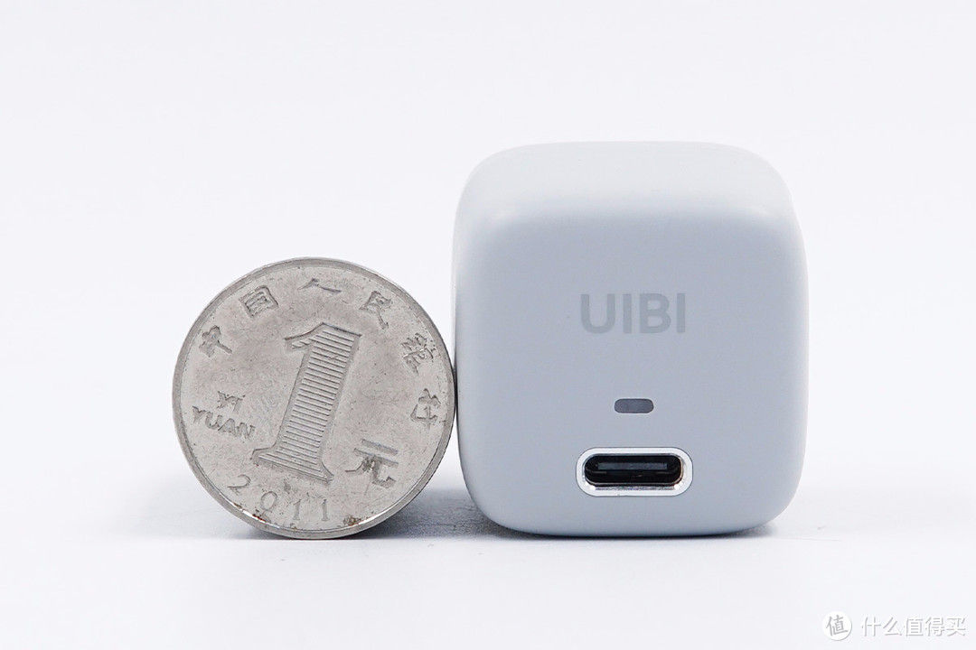 什么是小冰块？UIBI柚比 18W PD充电器评测