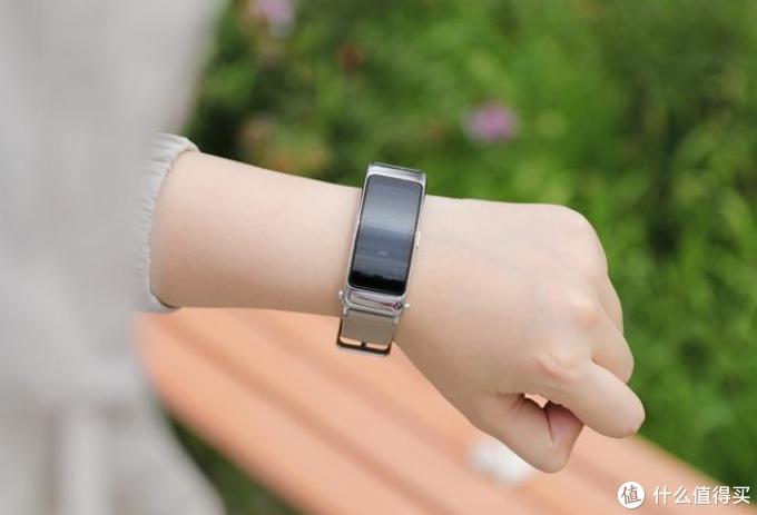 华为手环b6摩卡棕