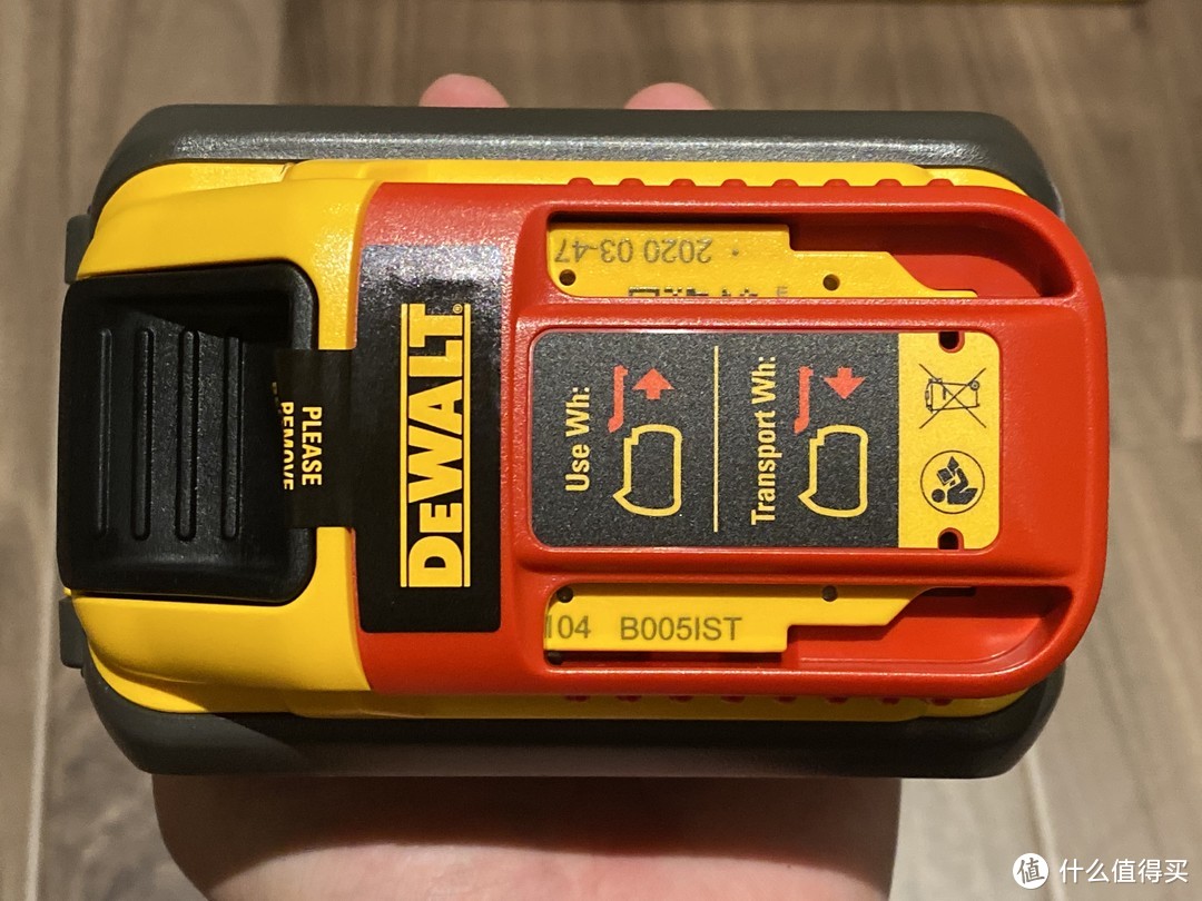 Dewalt 德伟 60V 圆锯开箱