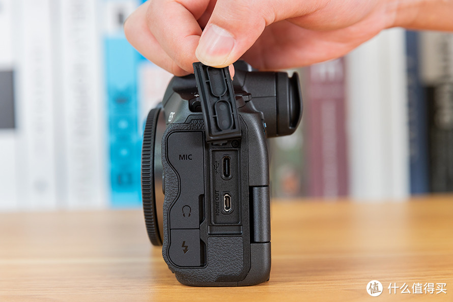 摄影摄像全能的干活利器 佳能EOS R5微单相机评测