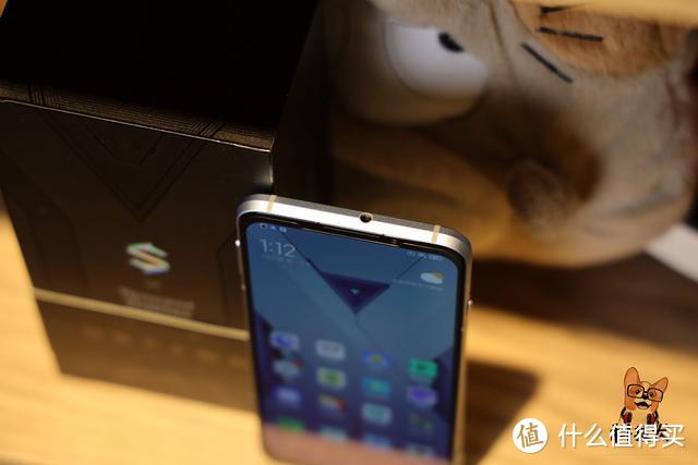腾讯黑鲨游戏手机3S开卖；消息称华为向联发科下巨额芯片订单