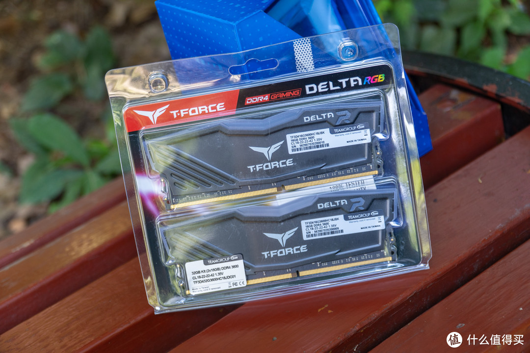 步入32GB时代，十铨 Delta RGB DDR4 3600 16GBx2套条开箱简测