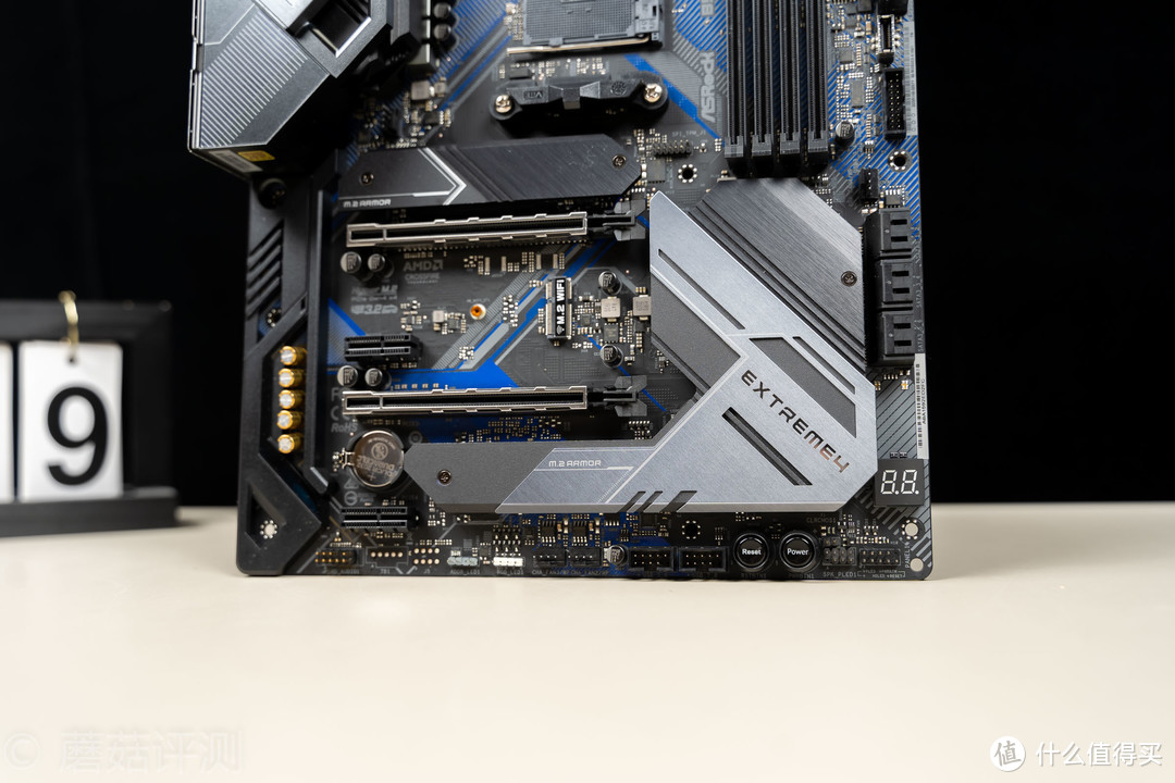 一块性价比超高的B550主板、华擎（ASRock）B550 Extreme4极限玩家主板 评测