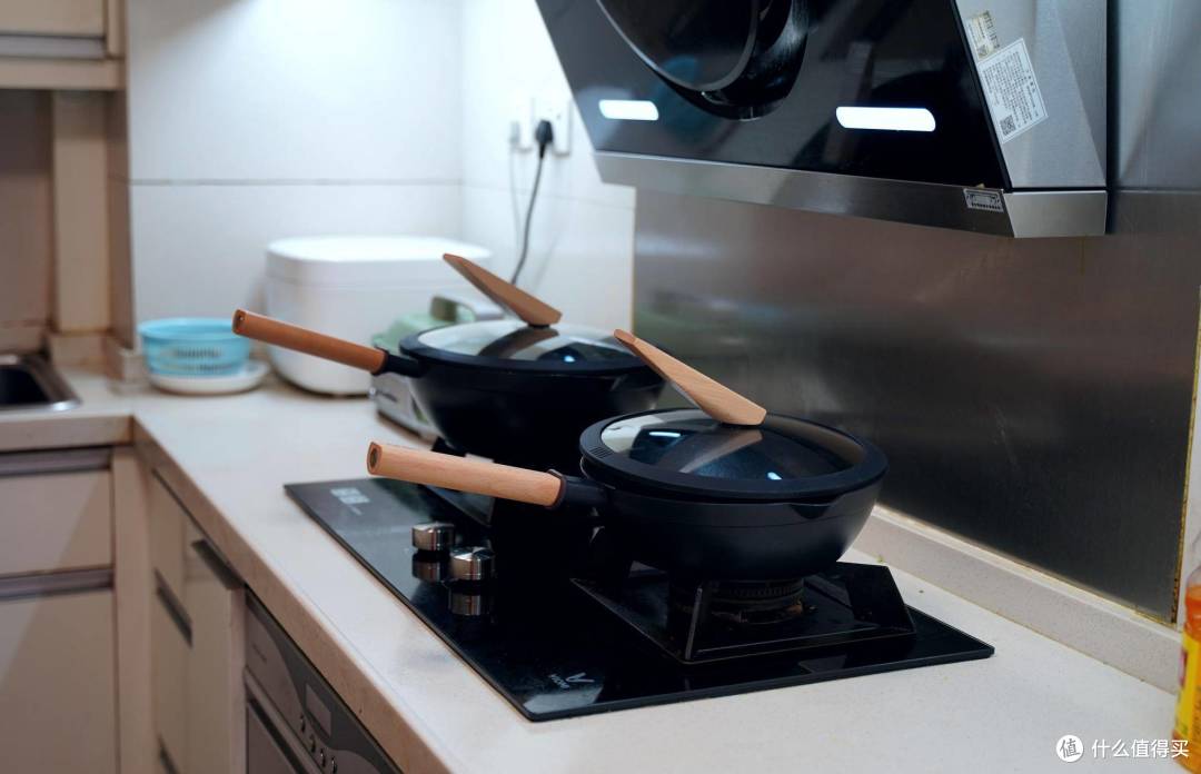 家用炒锅换代史，还是壹加生活铁锅最讨老妈的欢心。