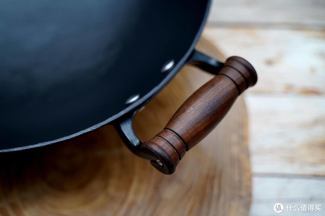 家用炒锅换代史，还是壹加生活铁锅最讨老妈的欢心。