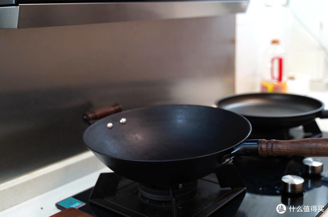 家用炒锅换代史，还是壹加生活铁锅最讨老妈的欢心。